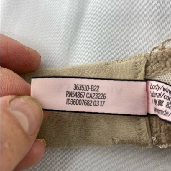 Victoria's Secret tan/nude Dream Angels lined demi bralette. 32 DD - Picture 4 of 6